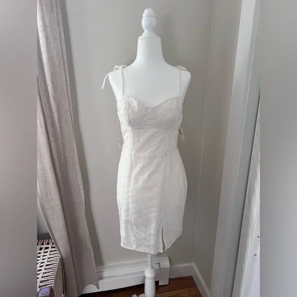 lace long sleeve wedding dress vintage Vintage Floral Boho Lace Wedding Dress with Sleeves Modest Boat Neck Low-V Back Princess Bridal Gown White-Nude / 10